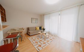 Orangehomes One Bedroom Art Apartment