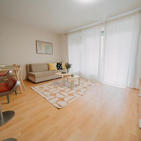 Orangehomes One Bedroom Art Apartment Budapest Esterno foto