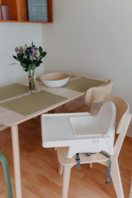 Orangehomes One Bedroom Art Apartment Budapest Esterno foto
