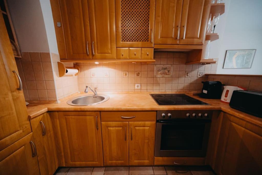 Orangehomes One Bedroom Art Apartment Budapest Esterno foto