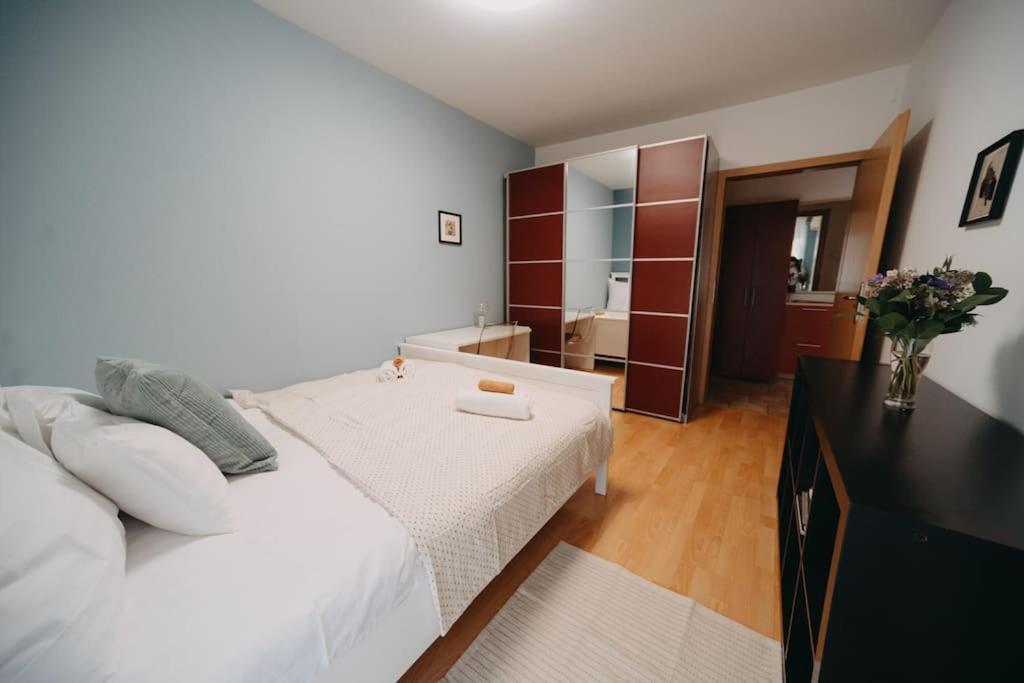 Orangehomes One Bedroom Art Apartment Budapest Esterno foto