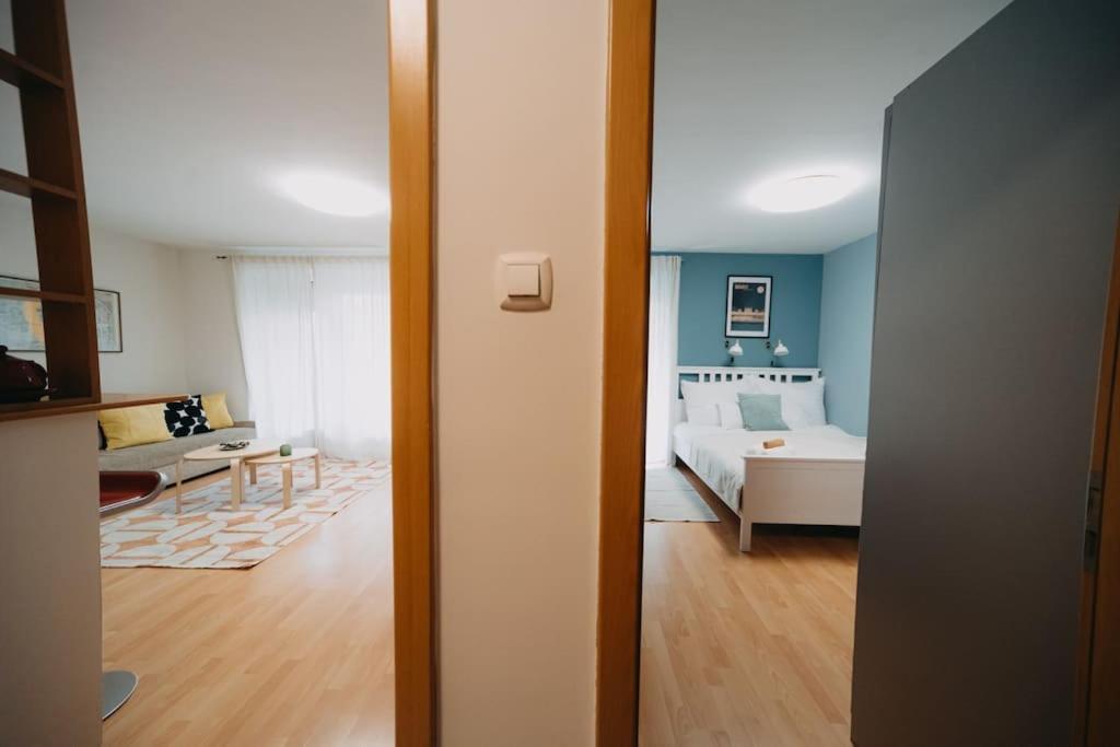 Orangehomes One Bedroom Art Apartment Budapest Esterno foto