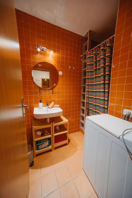 Orangehomes One Bedroom Art Apartment Budapest Esterno foto