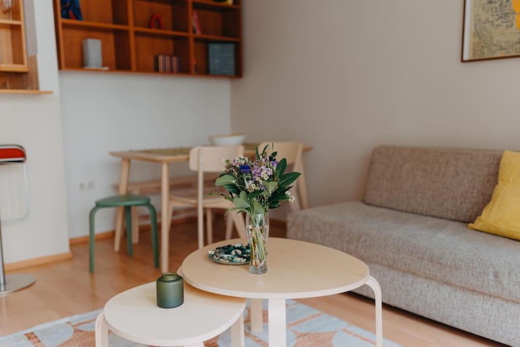 Orangehomes One Bedroom Art Apartment Budapest Esterno foto